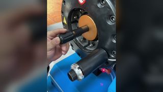 P32CS 油圧ホース圧着機